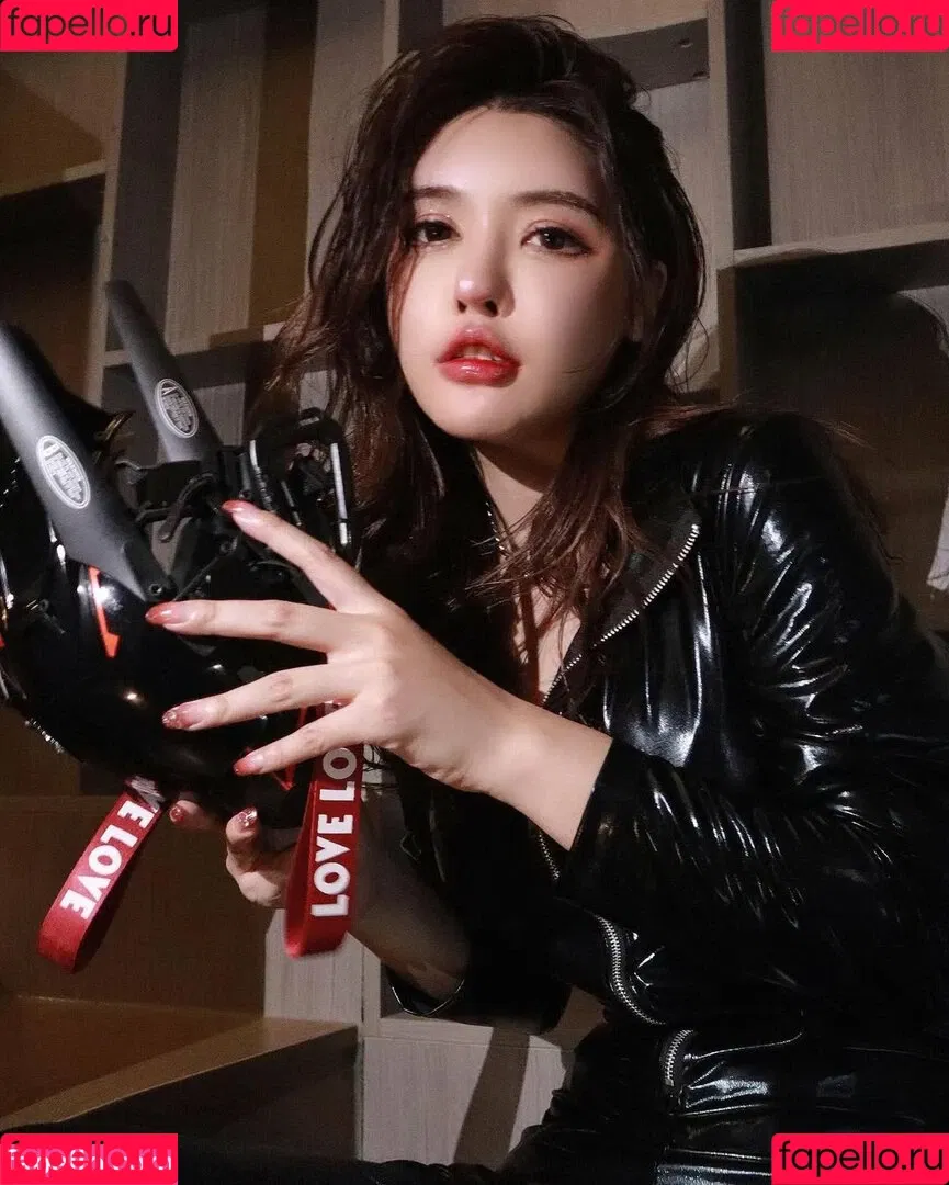 Yu Zhi Qing Onlyfans Photo Gallery 