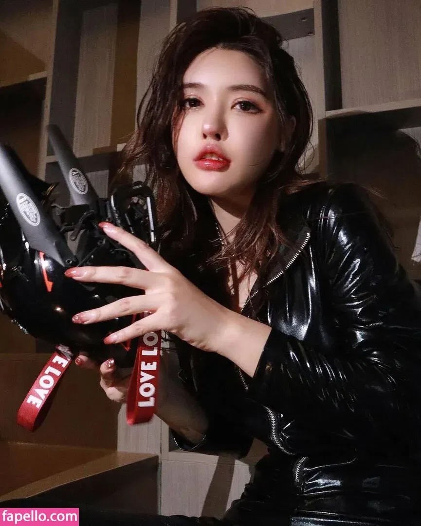 Yu Zhi Qing Onlyfans Photo Gallery 