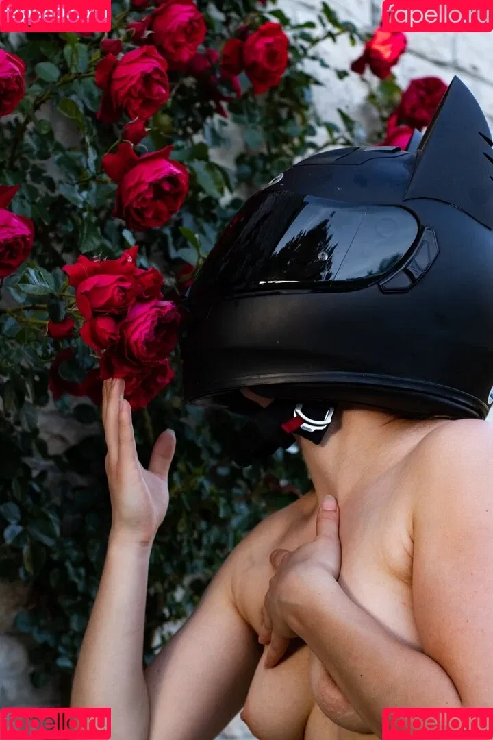 Biker_qu33n Onlyfans Photo Gallery 