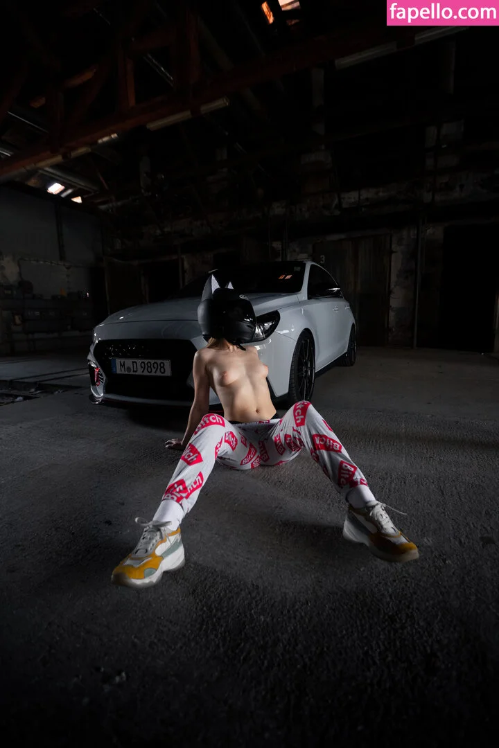 Biker_qu33n Onlyfans Photo Gallery 