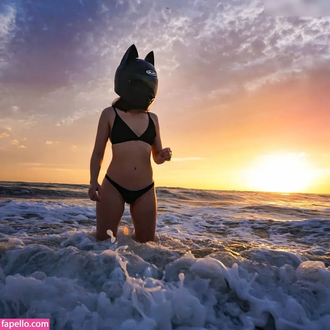 Biker_qu33n Onlyfans Photo Gallery 