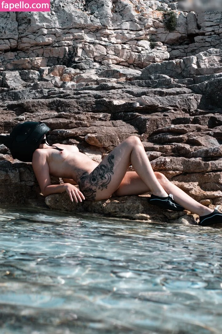 Biker_qu33n Onlyfans Photo Gallery 