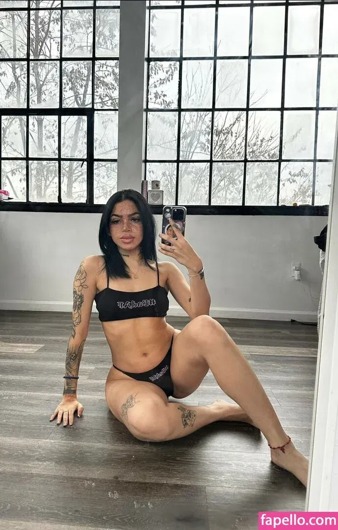 vanessaswrlddd Onlyfans Photo Gallery 