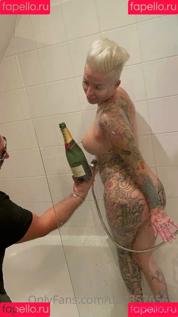 Milkieshakes88 Onlyfans Photo Gallery 