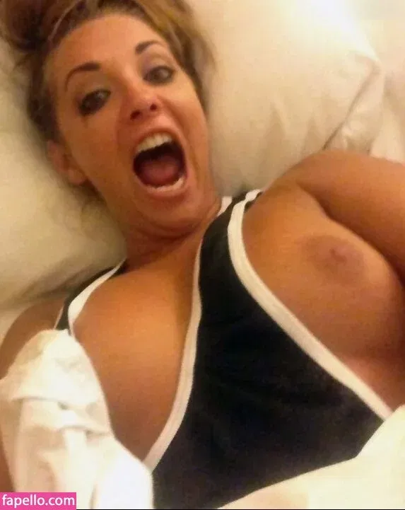 Ms Gunn Onlyfans Photo Gallery 