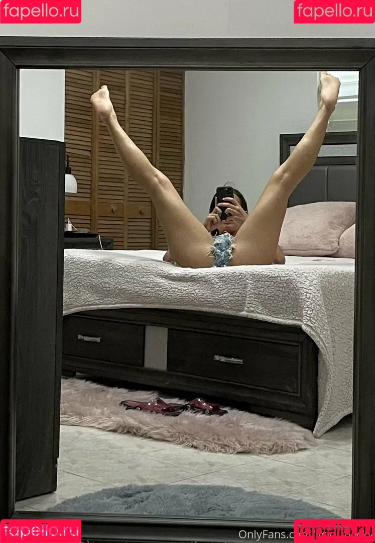liciouzvicky Onlyfans Photo Gallery 