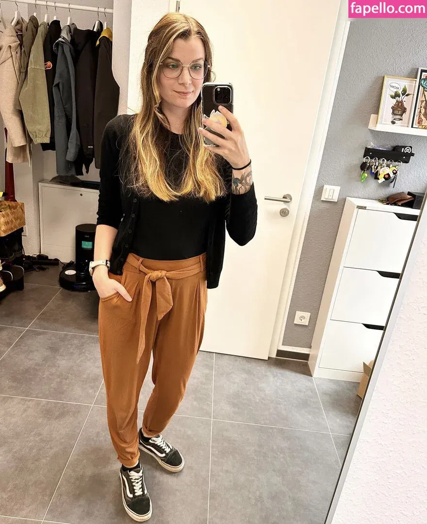 Jovlekaline Onlyfans Photo Gallery 