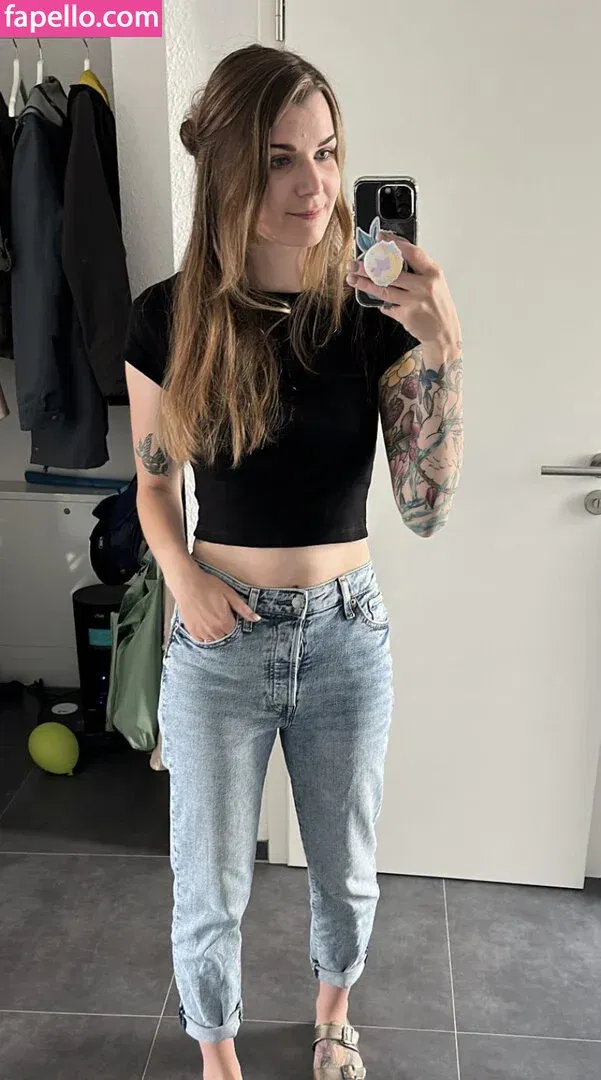 Jovlekaline Onlyfans Photo Gallery 