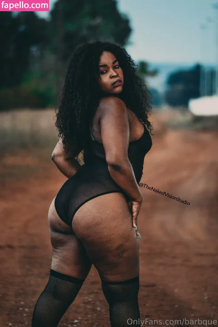 barbque Onlyfans Photo Gallery 