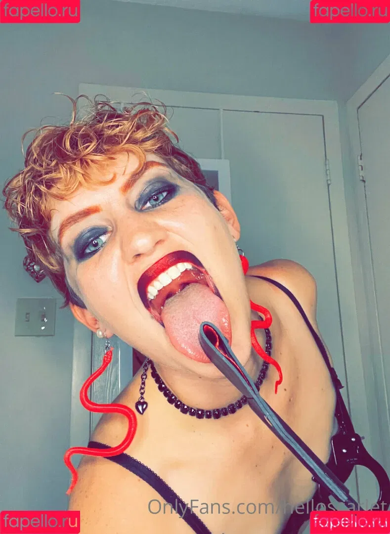 reddhotqueen Onlyfans Photo Gallery 