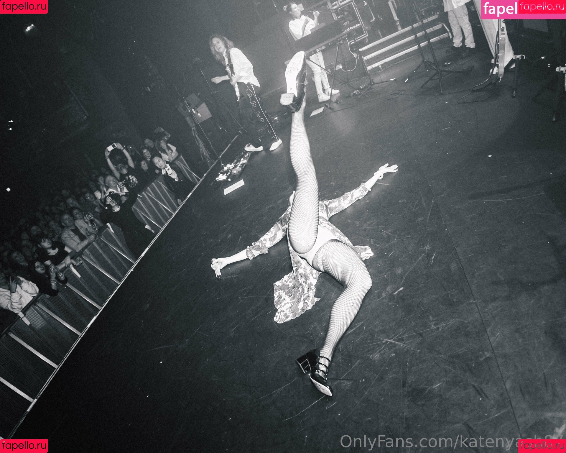 Kate Nash Onlyfans Photo Gallery 