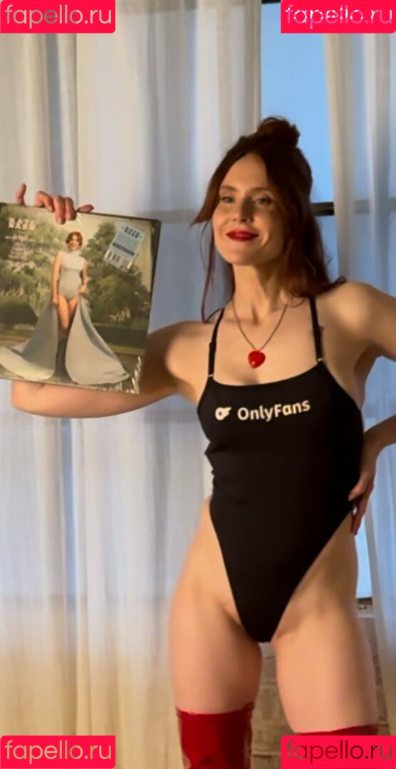 Kate Nash Onlyfans Photo Gallery 