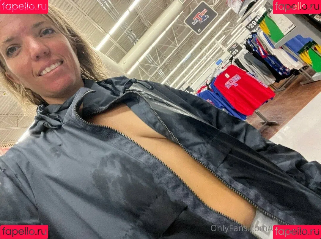 Hotwifekat2022 Onlyfans Photo Gallery 