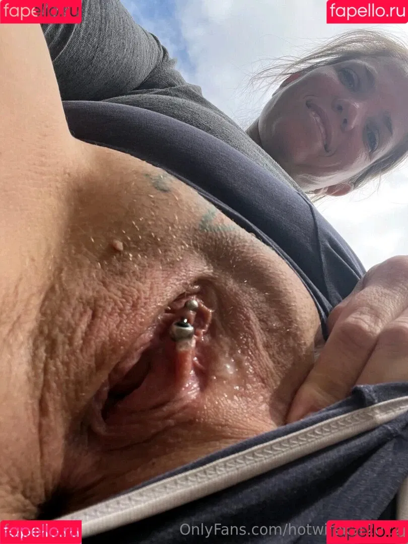 Hotwifekat2022 Onlyfans Photo Gallery 