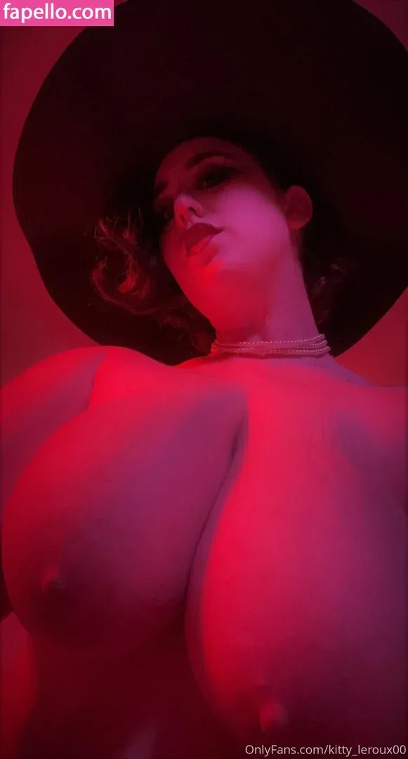 kitty_leroux00 Onlyfans Photo Gallery 