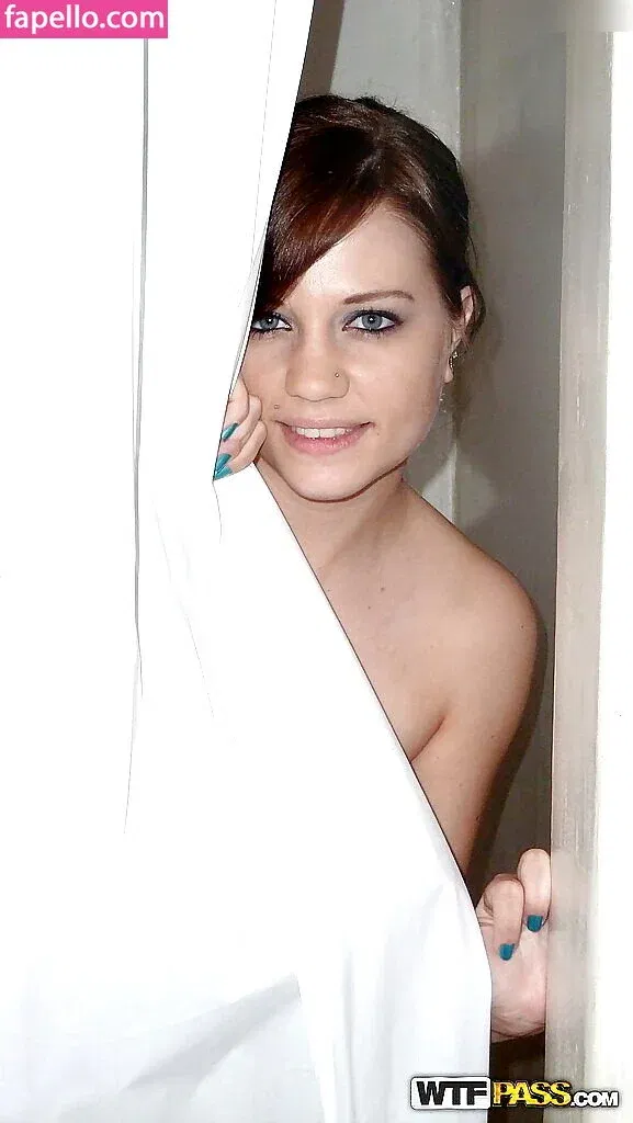 Brandi Belle Onlyfans Photo Gallery 