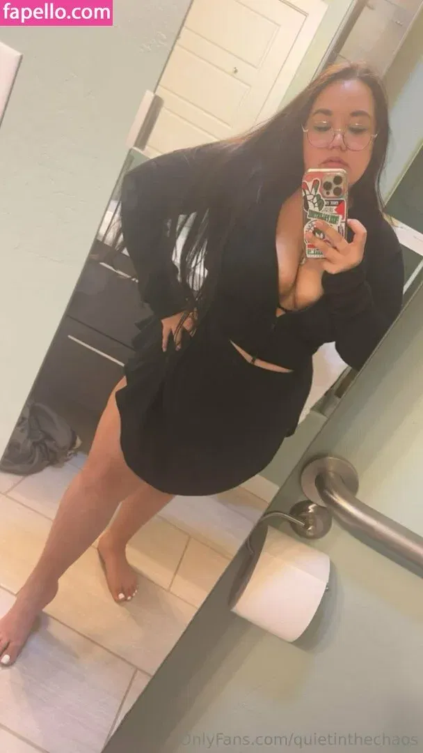 quietinthechaos Onlyfans Photo Gallery 