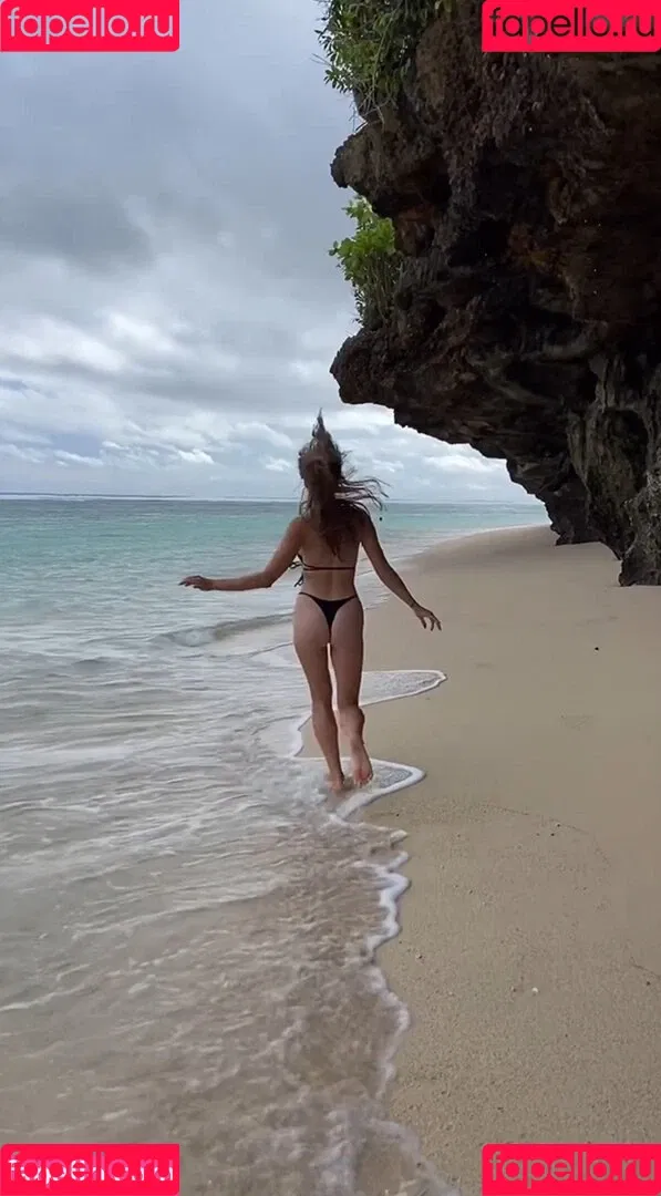 Natalie (Avo) Onlyfans Photo Gallery 