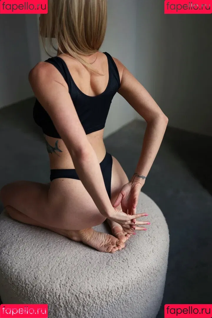 Natalie (Avo) Onlyfans Photo Gallery 