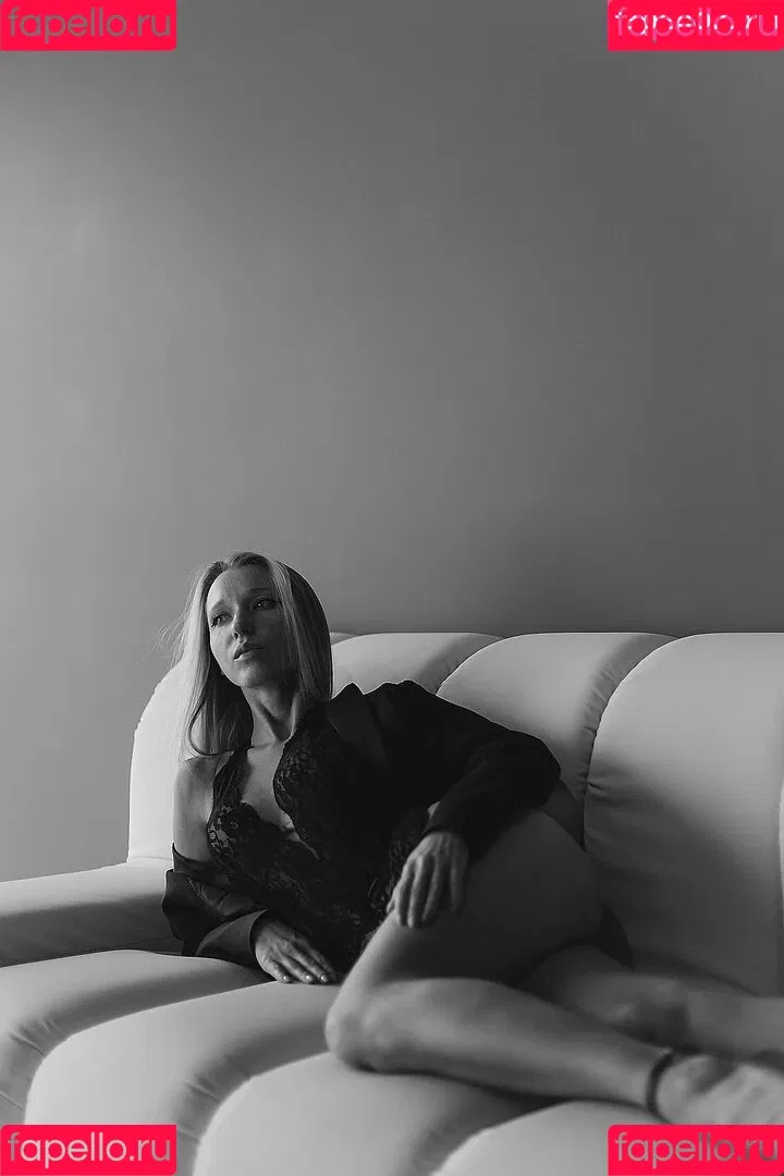 Natalie (Avo) Onlyfans Photo Gallery 