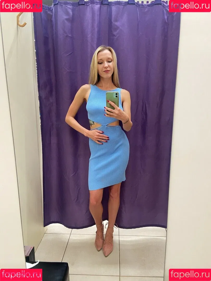 Natalie (Avo) Onlyfans Photo Gallery 