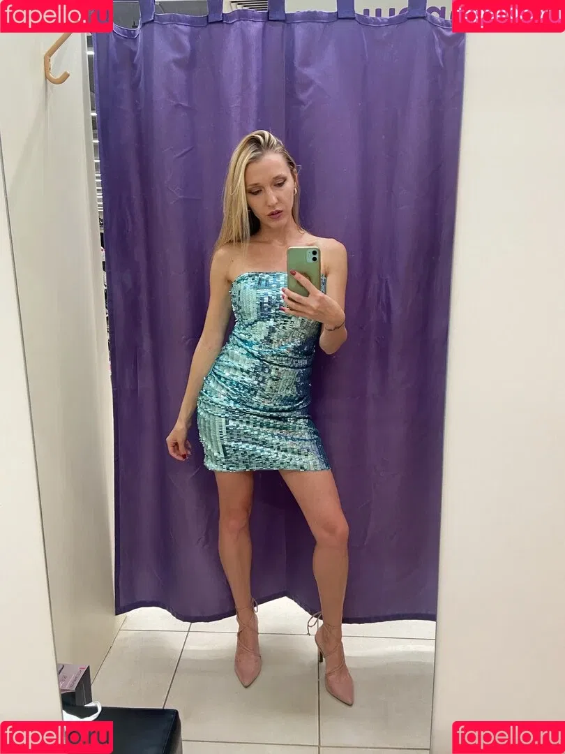Natalie (Avo) Onlyfans Photo Gallery 