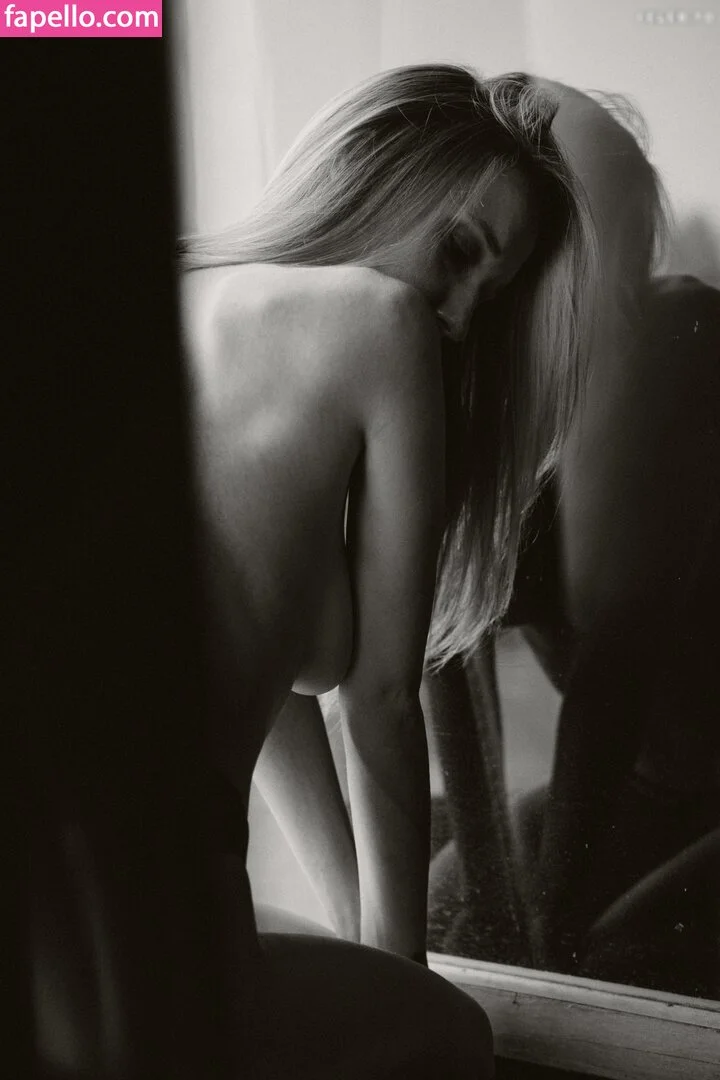 Natalie (Avo) Onlyfans Photo Gallery 