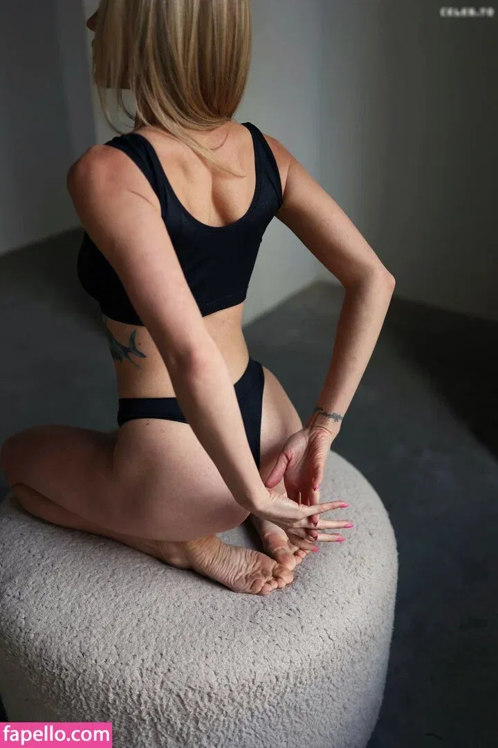 Natalie (Avo) Onlyfans Photo Gallery 