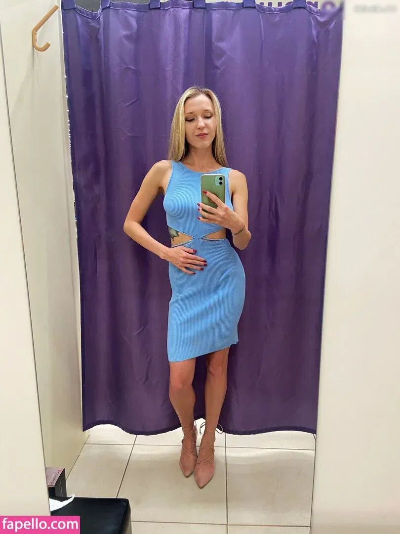 Natalie (Avo) Onlyfans Photo Gallery 