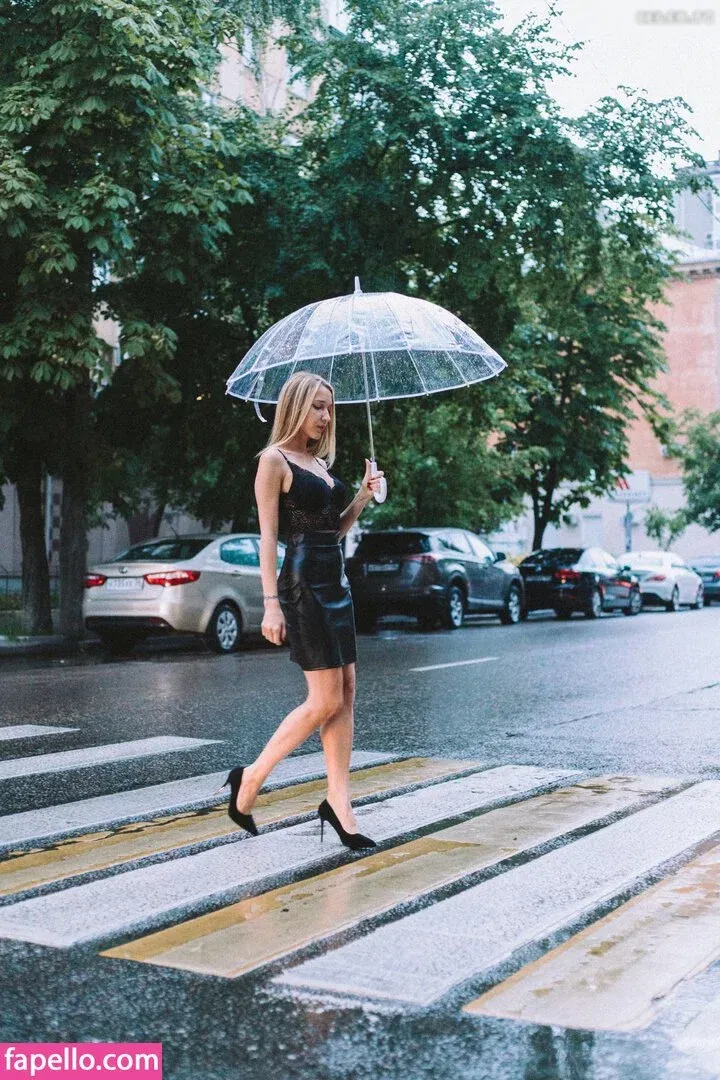 Natalie (Avo) Onlyfans Photo Gallery 