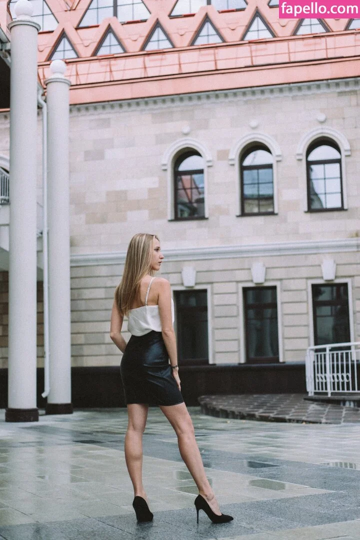 Natalie (Avo) Onlyfans Photo Gallery 