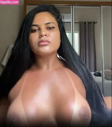 Ana Júlia Onlyfans Photo Gallery 