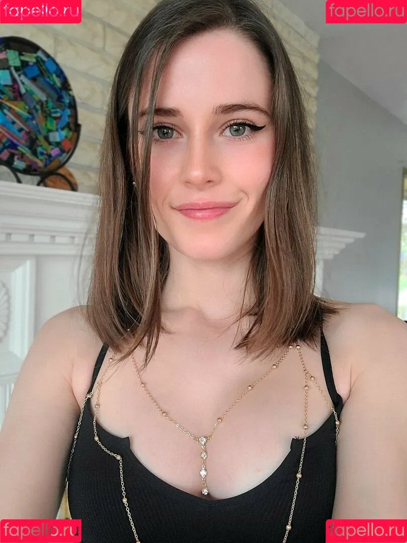 emmabarbyy Onlyfans Photo Gallery 