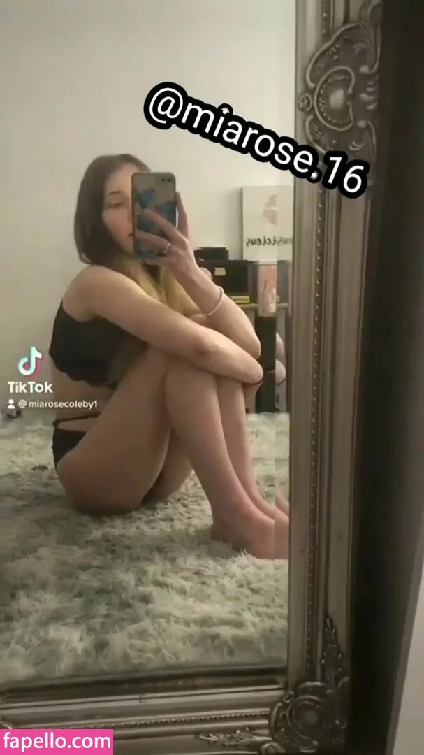 06m1a Nude Onlyfans Photo 25