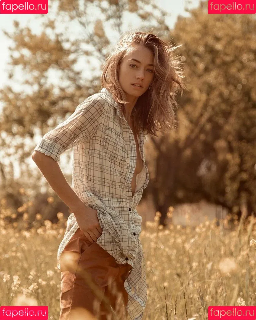 Livy Poulin Onlyfans Photo Gallery 