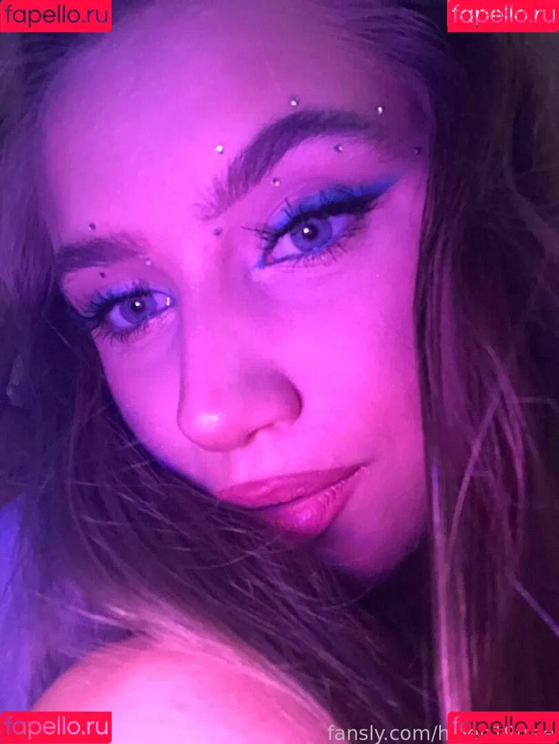 helen19free Onlyfans Photo Gallery 