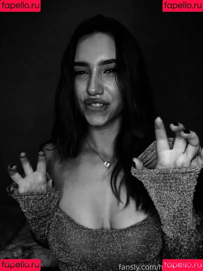 helen19free Onlyfans Photo Gallery 