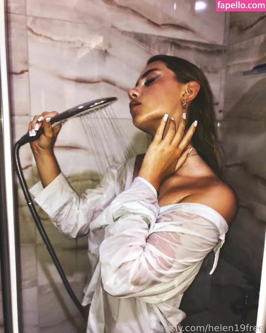 helen19free Onlyfans Photo Gallery 