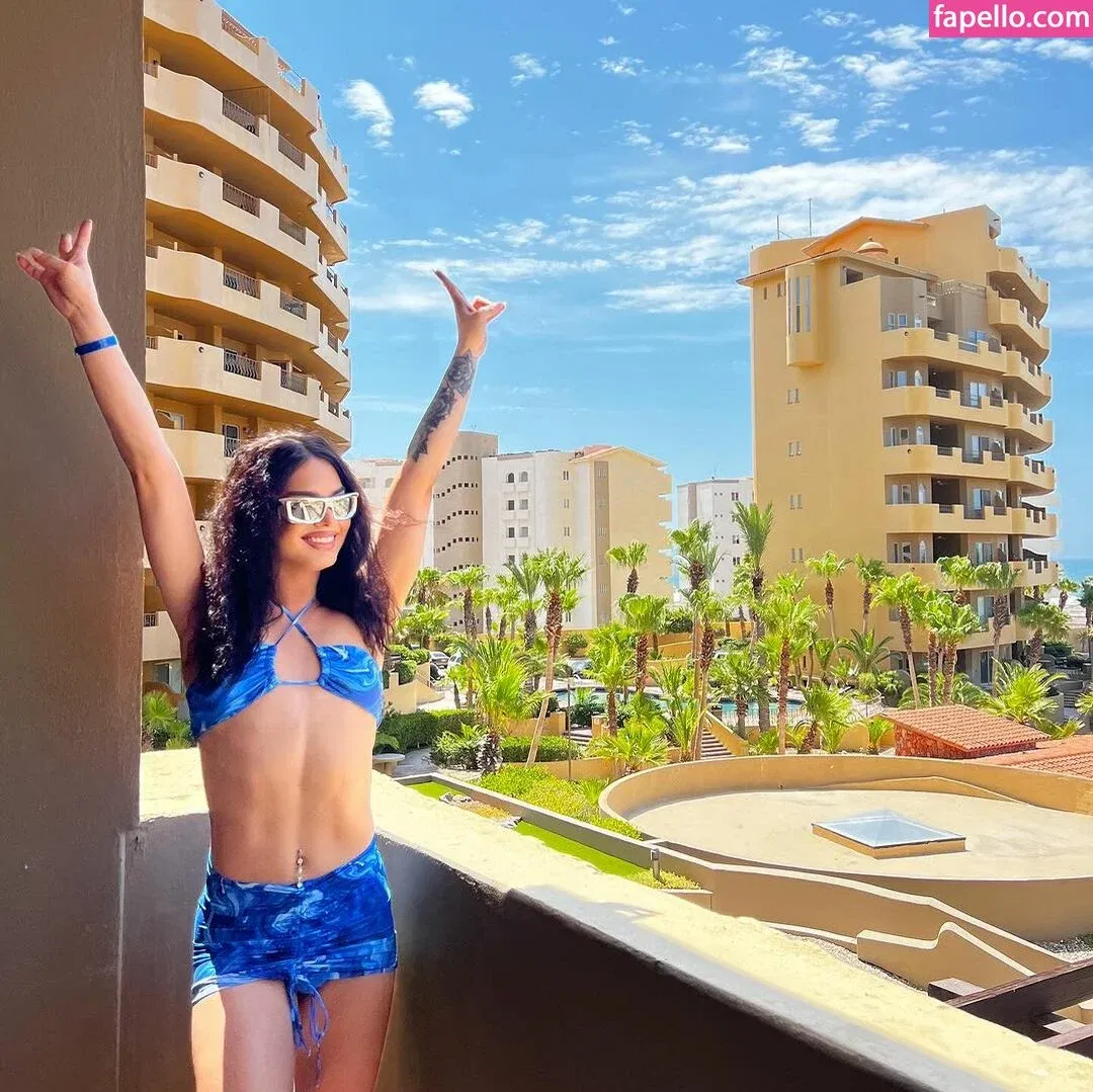 stella_valenciaga Onlyfans Photo Gallery 