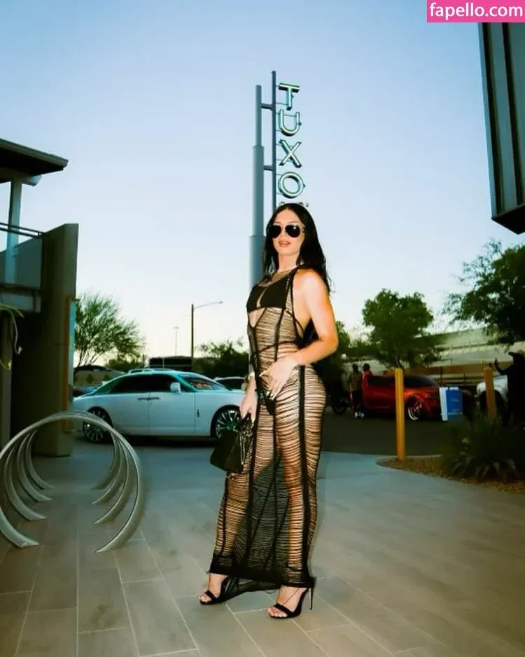 stella_valenciaga Onlyfans Photo Gallery 