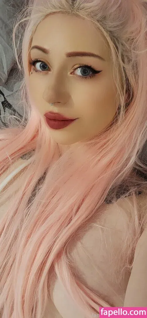 Almalexia Onlyfans Photo Gallery 