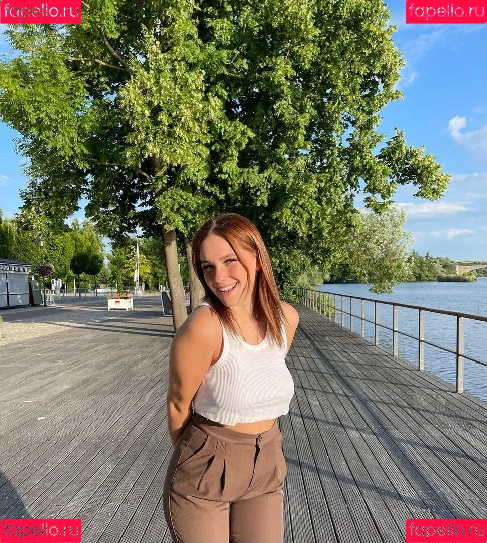 Annalena.smlr Onlyfans Photo Gallery 