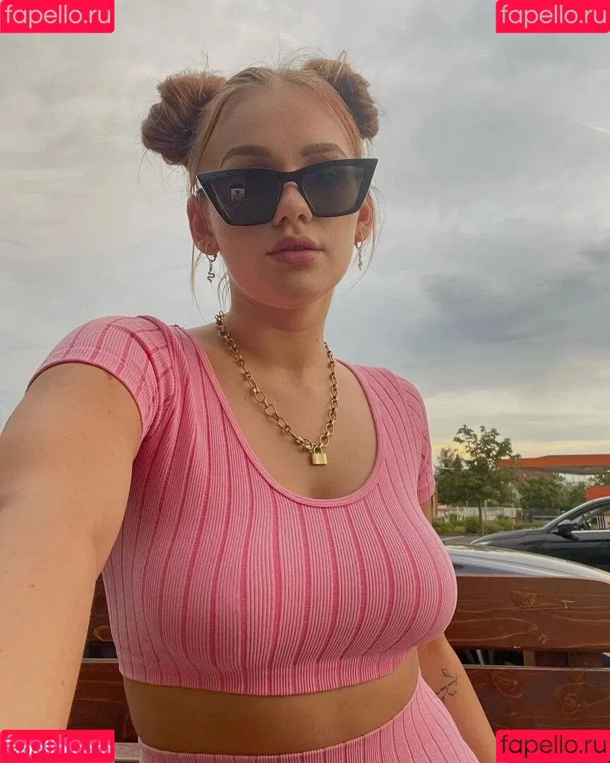 Annalena.smlr Onlyfans Photo Gallery 