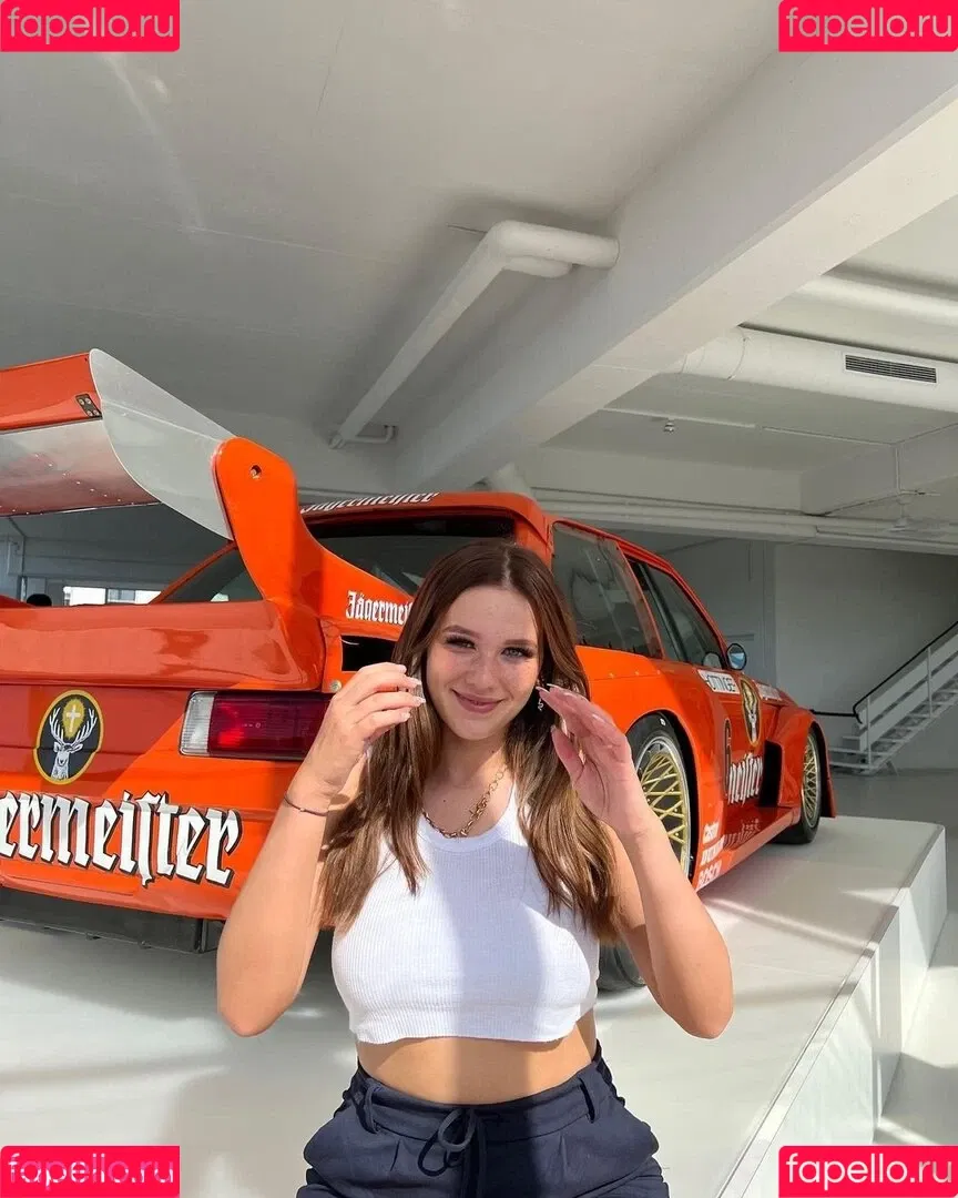 Annalena.smlr Onlyfans Photo Gallery 