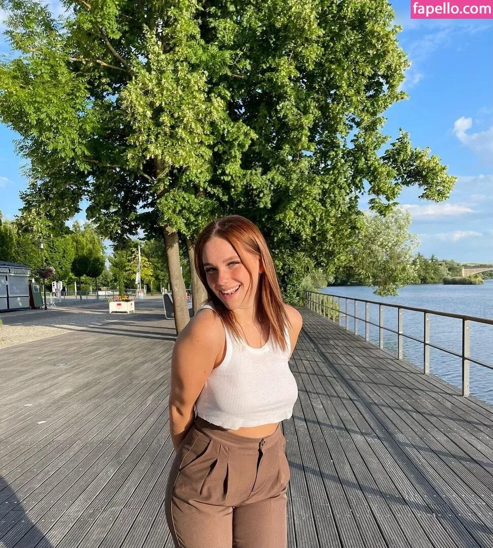 Annalena.smlr Onlyfans Photo Gallery 