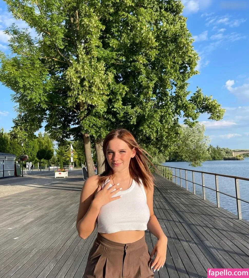 Annalena.smlr Onlyfans Photo Gallery 