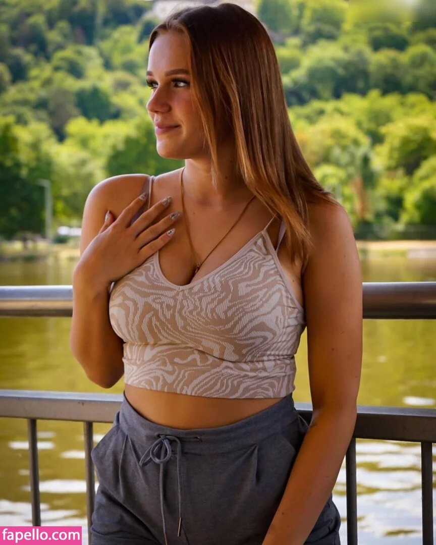 Annalena.smlr Onlyfans Photo Gallery 