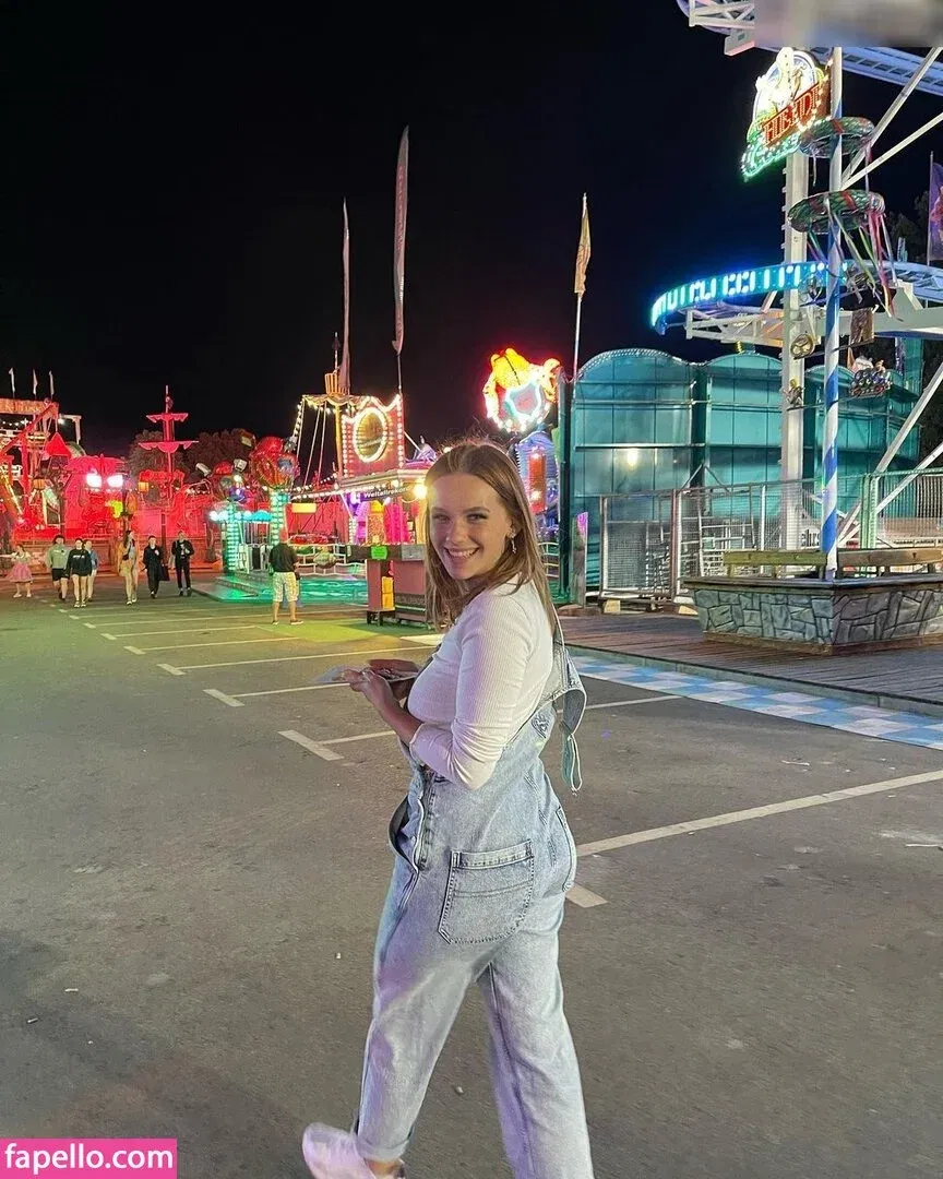 Annalena.smlr Onlyfans Photo Gallery 