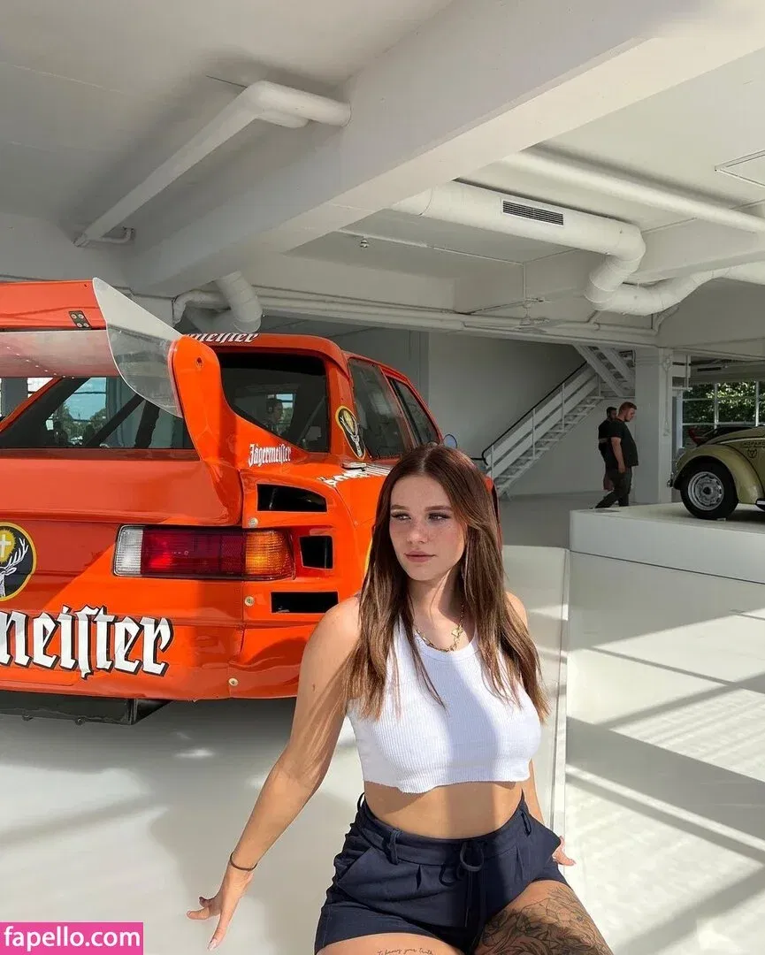 Annalena.smlr Onlyfans Photo Gallery 