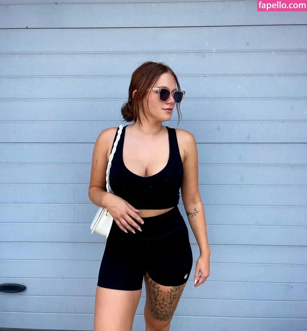 Annalena.smlr Onlyfans Photo Gallery 